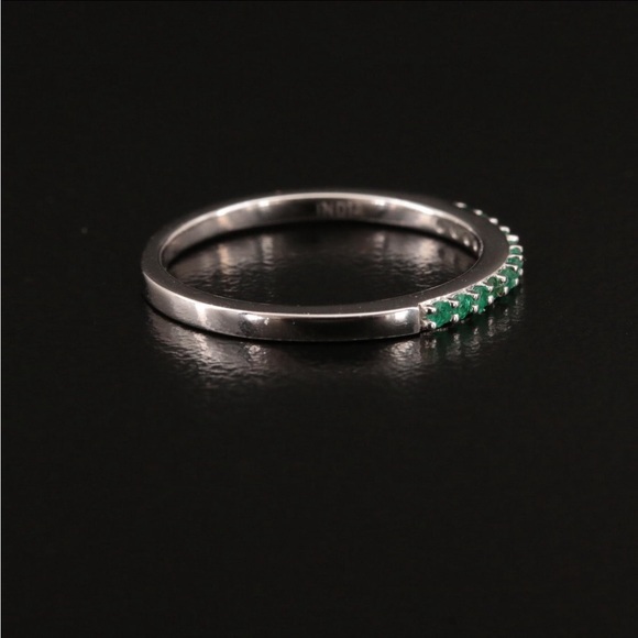 14K Emerald Band - Picture 4 of 8
